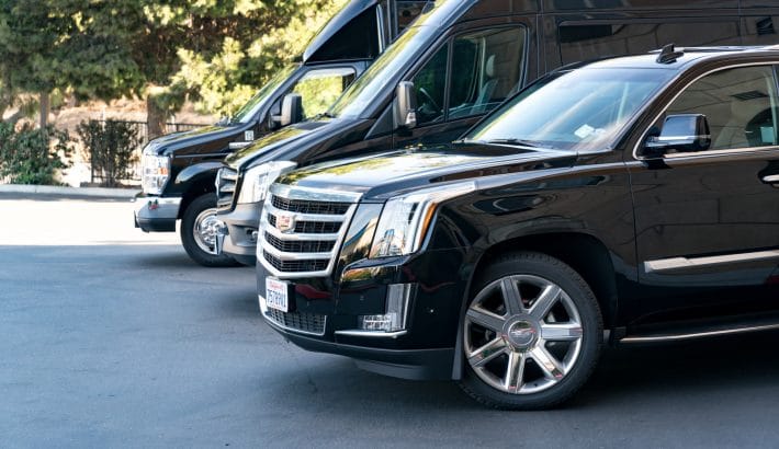 airport transfer service ILS chauffeur Limo luxury fleets